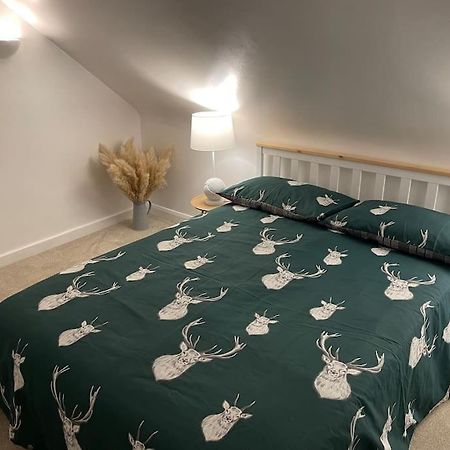 Stylish & Spacious 2 Storey, 3 Bed Apartment Gravesend Dış mekan fotoğraf