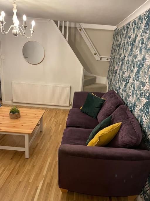 Stylish & Spacious 2 Storey, 3 Bed Apartment Gravesend Dış mekan fotoğraf
